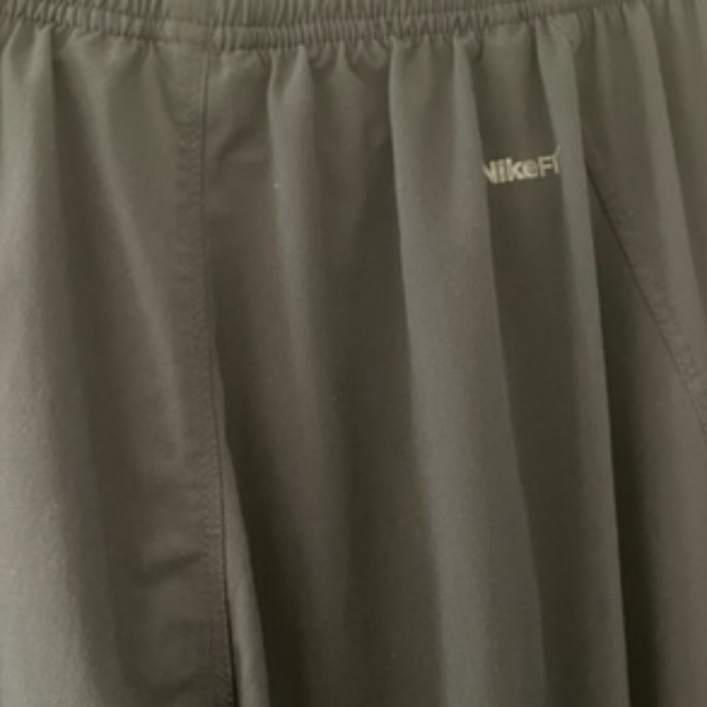 Men's Nike Black Lightweight Woven Activewear Track Pant - Size M - Picture 8 of 8